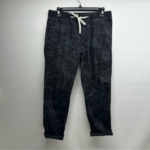 VUORI Women's Black Camouflage joggers Pants  size medium - Picture 3 of 10